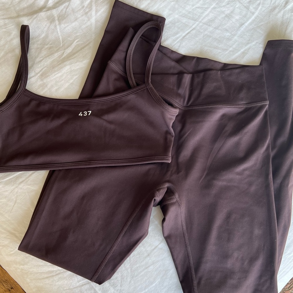 437 V Legging & Micro Bra